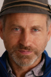 Режиссер, Актер, Сценарист, Продюсер Стефан Шварц