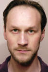 Актер Максим Антонников