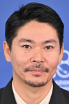 Актер Хитоси Омика