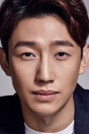 Актер Кан Ги-ён