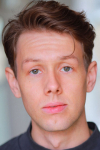 Актер Джош Финан