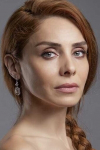 Актриса Нур Феттахоглу