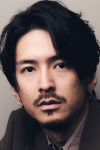 Актер Такуя Исида