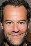 Актер Джош Стэмберг