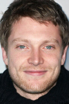 Актер, Сценарист Саймон Вудс