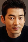 Актер Юн Ге-сан